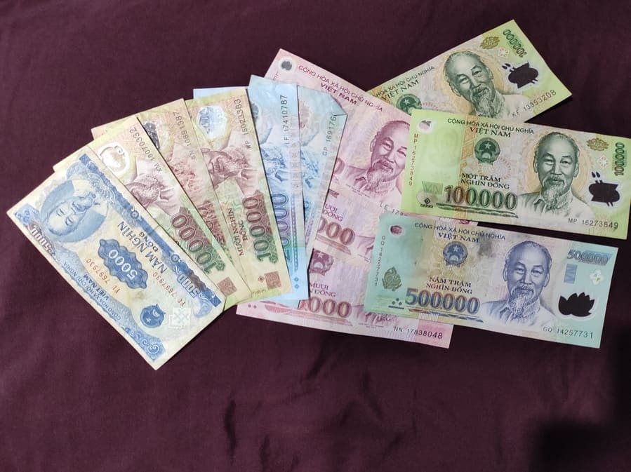 Ankunft in Saigon - Cash aus dem ATM ziehen