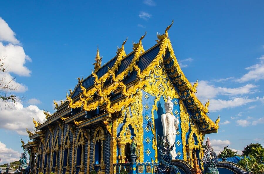 Wat Rong Suea Ten Blauer Tempel Chiang Rai