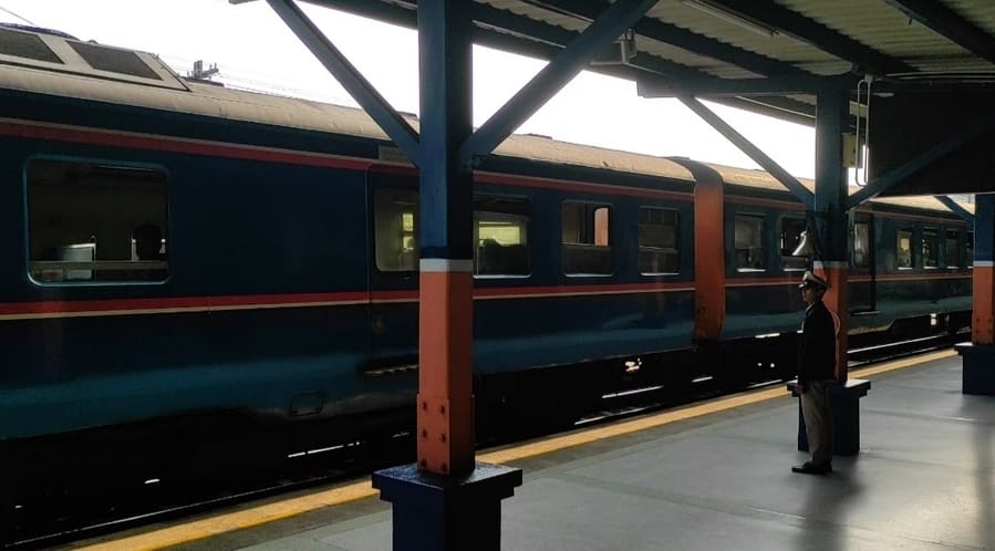 Rapid Train: Zugfahren in Thailand